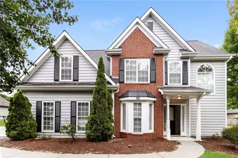 428 Beech Hollow Trl, Loganville, GA 30052