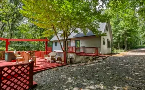 681 Mango Ln, Ellijay, GA 30540