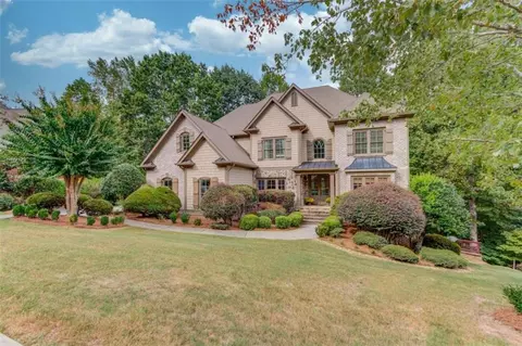 5493 Brendlynn Dr, Suwanee, GA 30024