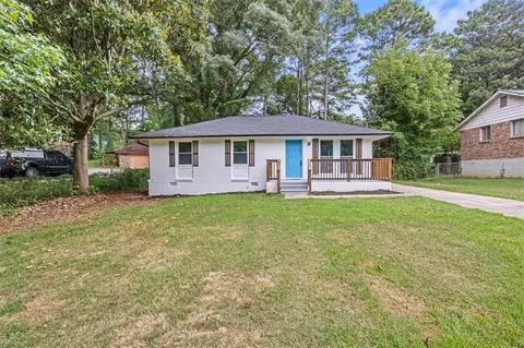 8376 Attleboro Dr, Jonesboro, GA 30238