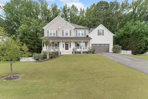 181 Chastain Manor Dr, Norcross, GA 30071
