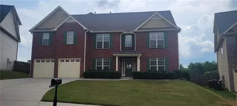 197 Caledonian Cir, Dallas, GA 30132