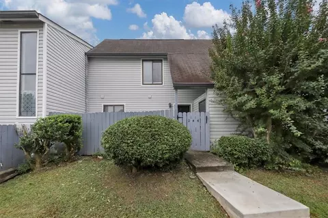 244 Country Club Dr, Jonesboro, GA 30238