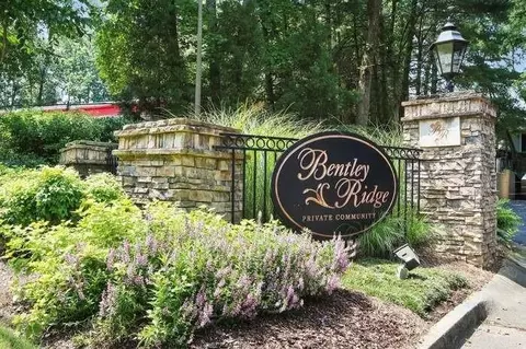 2728 Suwanee Way SE, Marietta, GA 30067