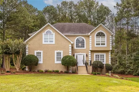 55 Barrington Grange Ct, Sharpsburg, GA 30277