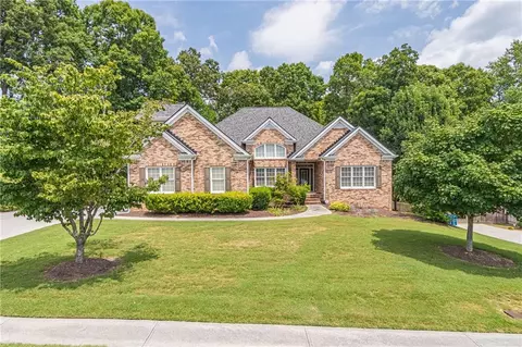 2185 Lee Patrick Dr, Dacula, GA 30019 photo 2