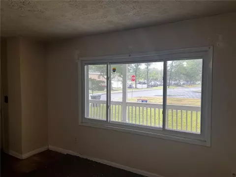 762 Orme St, Riverdale, GA 30274 photo 6