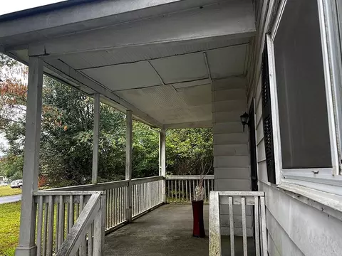 762 Orme St, Riverdale, GA 30274 photo 2