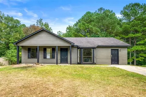 6850 Brown Dr S, Fairburn, GA 30213