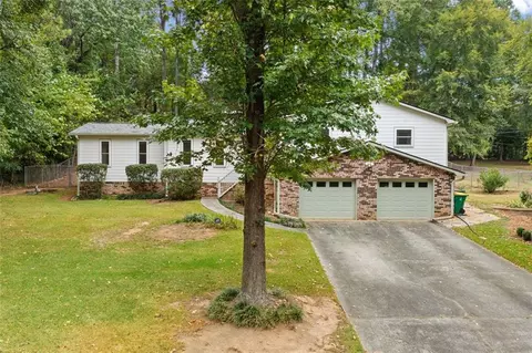 589 Rivercrest Dr, Woodstock, GA 30188
