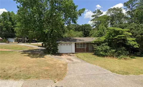 81 Windy Hill Rd SW, Marietta, GA 30060
