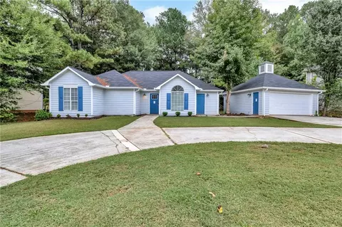 735 Kilkenny Cir, Lithonia, GA 30058