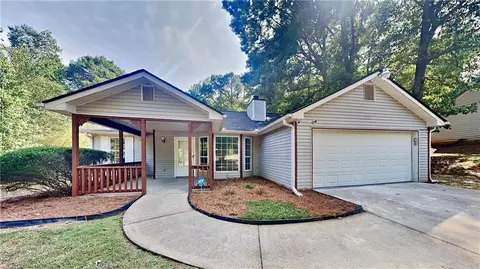 485 E Country Woods Dr, Covington, GA 30016