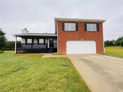 3650 Sheba Dr, Ellenwood, GA 30294