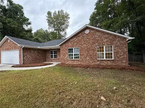 195 Deerfield Trce, Barnesville, GA 30204