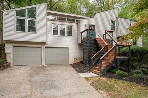 3509 Parkview Dr, Marietta, GA 30062