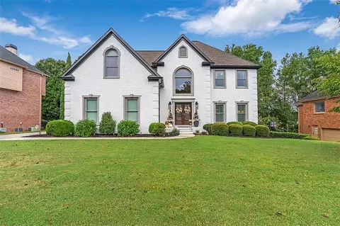 1580 Reindeer Rdg, Alpharetta, GA 30005