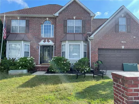 5898 Manchester Ln, Lithonia, GA 30038