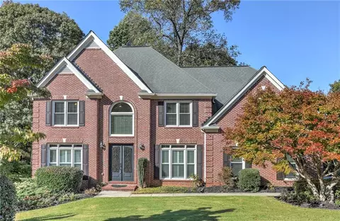 6870 Ridgefield Dr, Alpharetta, GA 30005