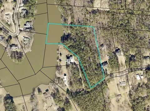 20 Cherokee Dr NE, White, GA 30184