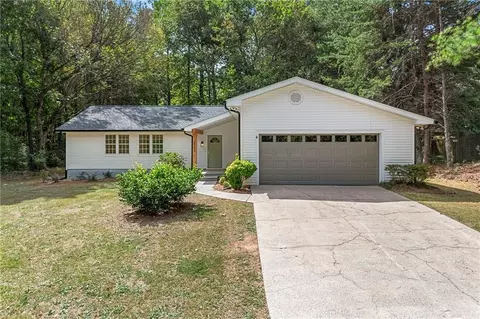 2557 Twin Oaks Dr SW, Marietta, GA 30064