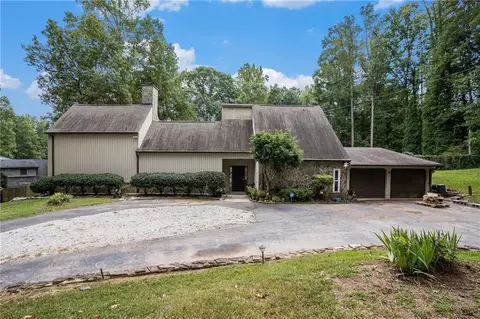2011 Kunuga Dr, Jonesboro, GA 30236