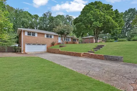 1315 Windburn Dr, Marietta, GA 30066