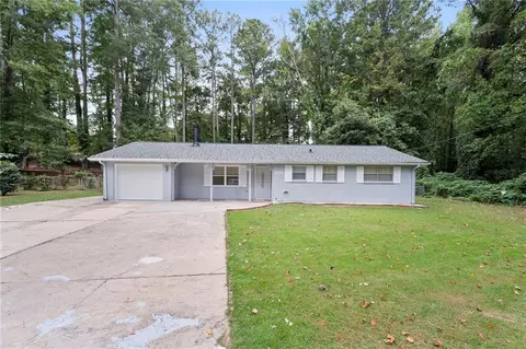 846 Dunleith Ct, Stone Mountain, GA 30083