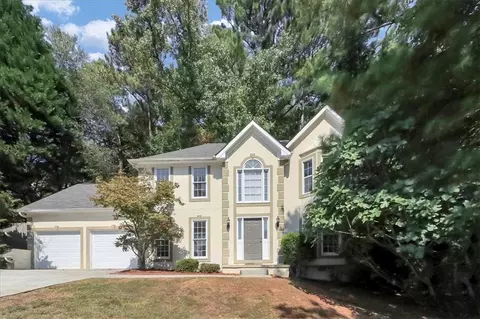 725 Meadowsong Cir, Lawrenceville, GA 30043