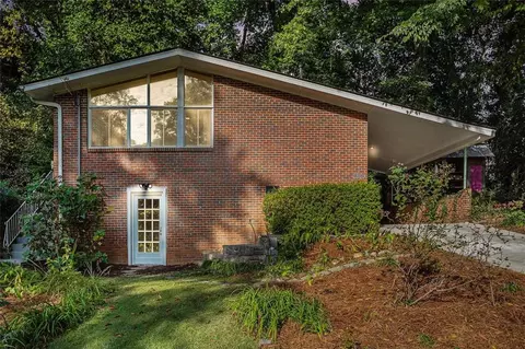 2988 Vine Cir, Decatur, GA 30033