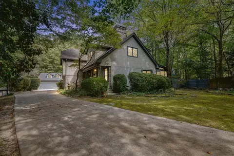 150 Spalding Creek Ct, Atlanta, GA 30350