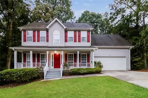 5526 Chestnut Creek Ln, Flowery Branch, GA 30542
