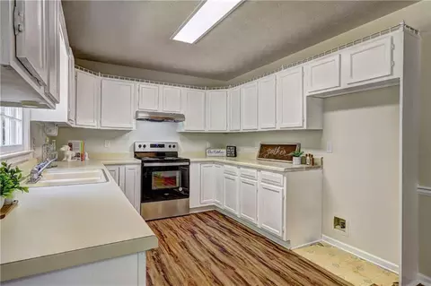 60 Oakbrook Ct, Covington, GA 30016 photo 14