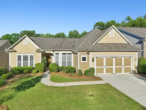 6328 Thunder Ridge Cir, Hoschton, GA 30548