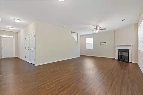 1041 Eldon Ln, Fairburn, GA 30213 photo 8