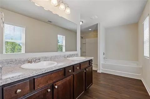 1041 Eldon Ln, Fairburn, GA 30213 photo 19