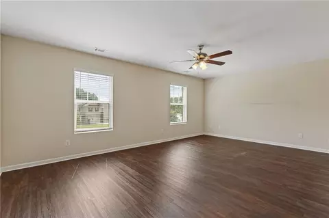 1041 Eldon Ln, Fairburn, GA 30213 photo 6