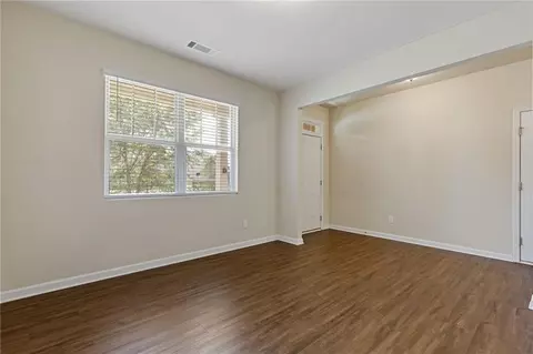 1041 Eldon Ln, Fairburn, GA 30213 photo 24