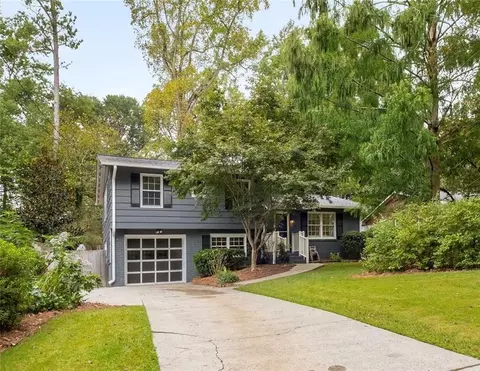 1678 Cody Cir, Tucker, GA 30084