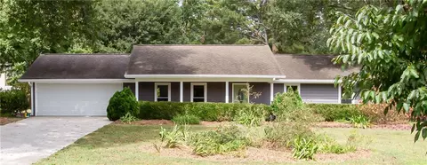 2079 Pinehurst Rd, Snellville, GA 30078