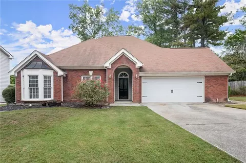100 Shyrewood Dr, Lawrenceville, GA 30043