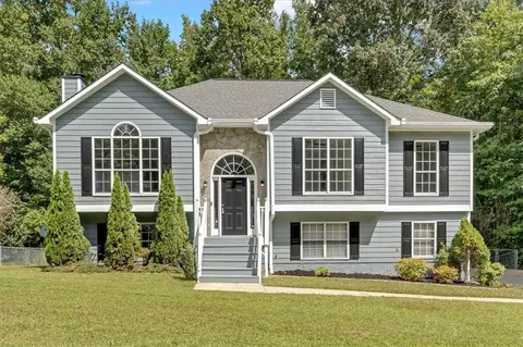 4050 Harvest Ridge Dr, Douglasville, GA 30135