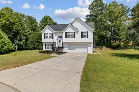 803 Long Leaf Cir, Winder, GA 30680