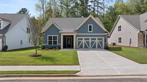 110 Airmont Dr, Sharpsburg, GA 30277