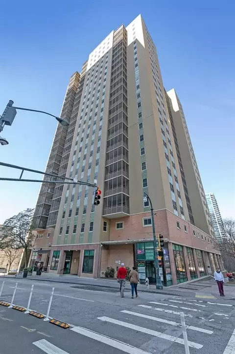 300 Peachtree St NE #12H, Atlanta, GA 30308