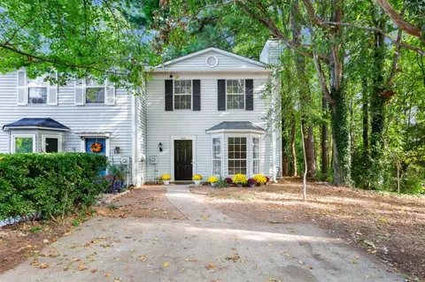 1046 Huntington Trce, Smyrna, GA 30082