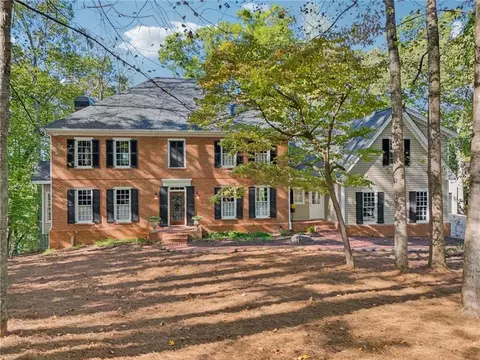 245 Galsworthy Ct, Roswell, GA 30075