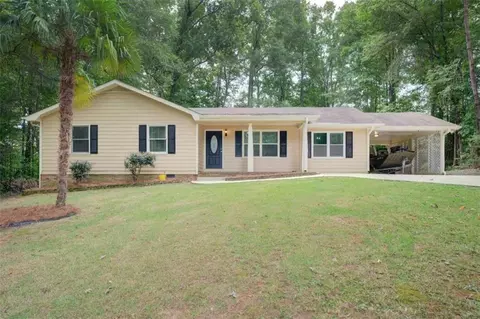 130 High Ridge Rd, Covington, GA 30014