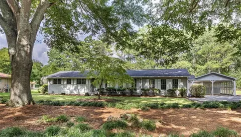 804 N College Dr N, Cedartown, GA 30125
