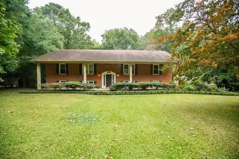283 Three Oaks Dr SE, Calhoun, GA 30701